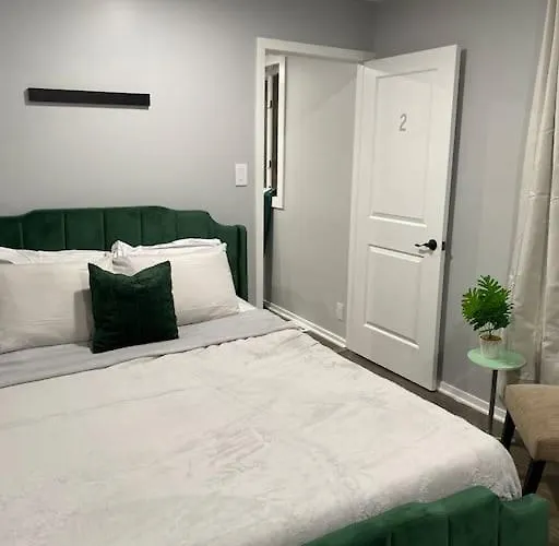 Modern 3bed 2bath Cozy Ranch With Diy Art Porch *